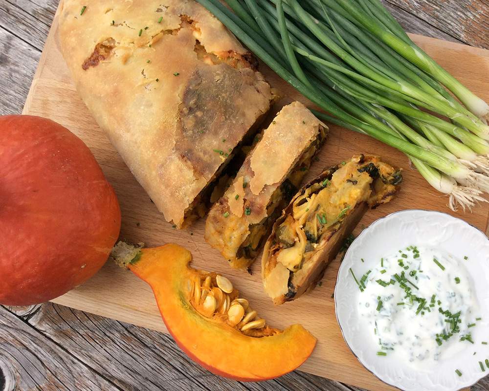 Kürbisstrudel mit Feta